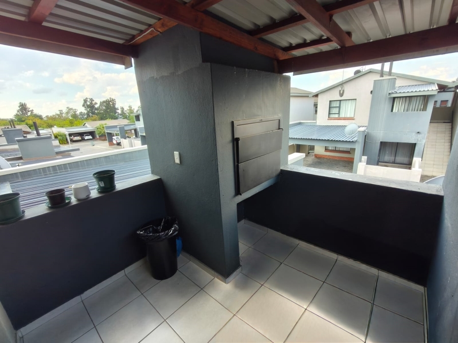 2 Bedroom Property for Sale in Waterkloof A H North West